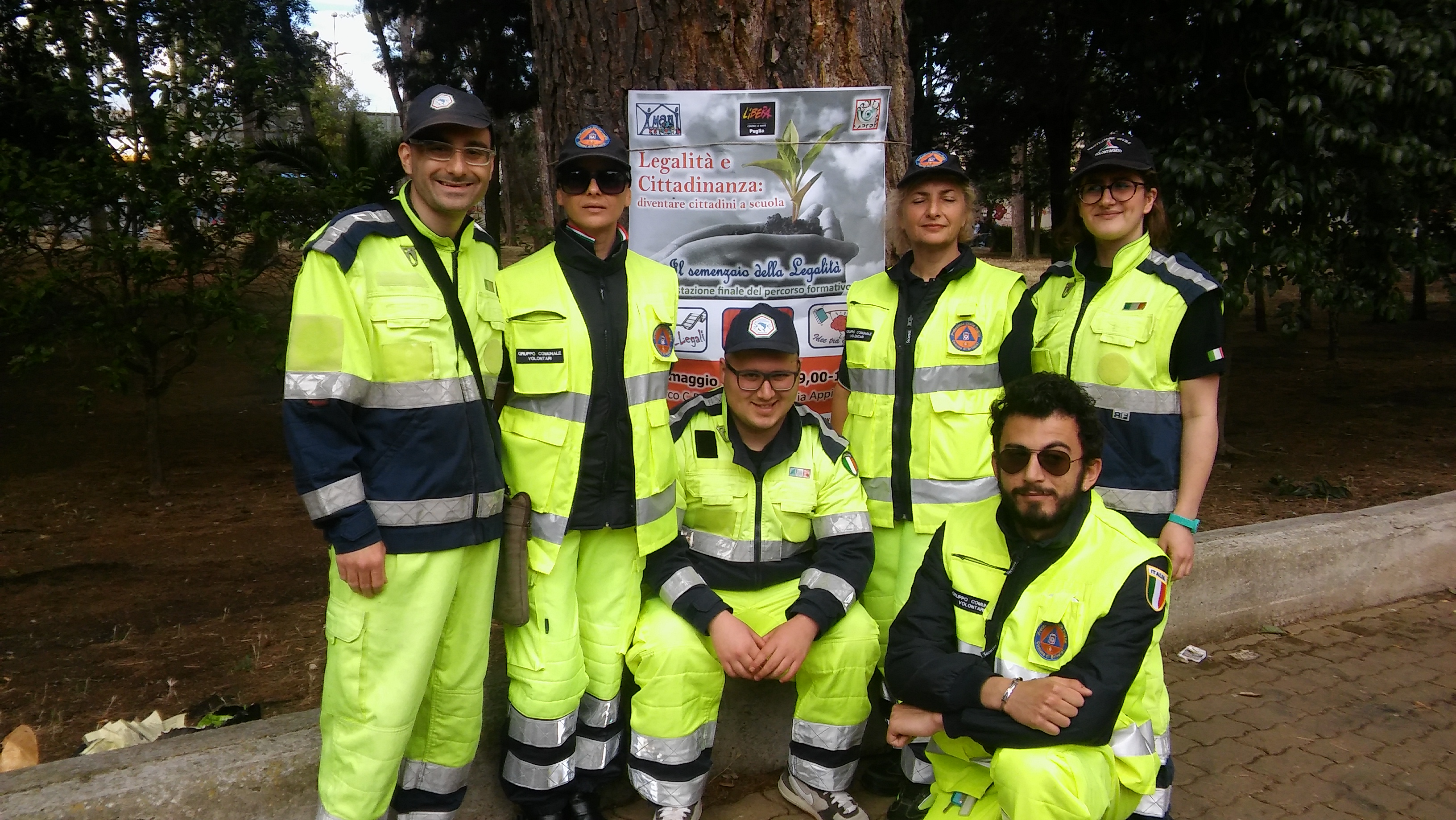 Squadra di 6 ragazzi durante l'evento Legalità e Cittadinanza