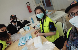 Team di ragazzi durante la pandemia del COVID19